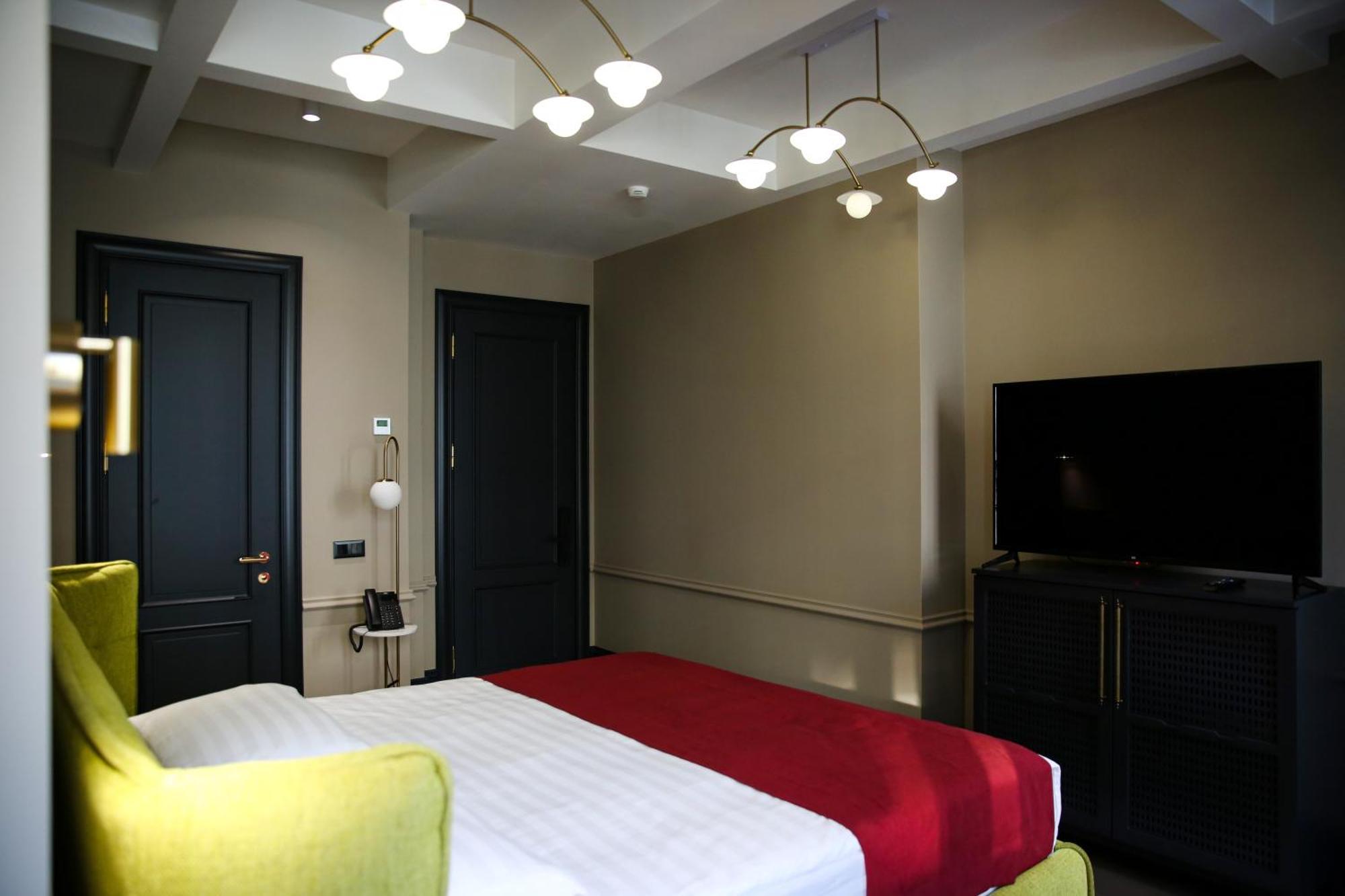 Hotel Retro Батумі Екстер'єр фото