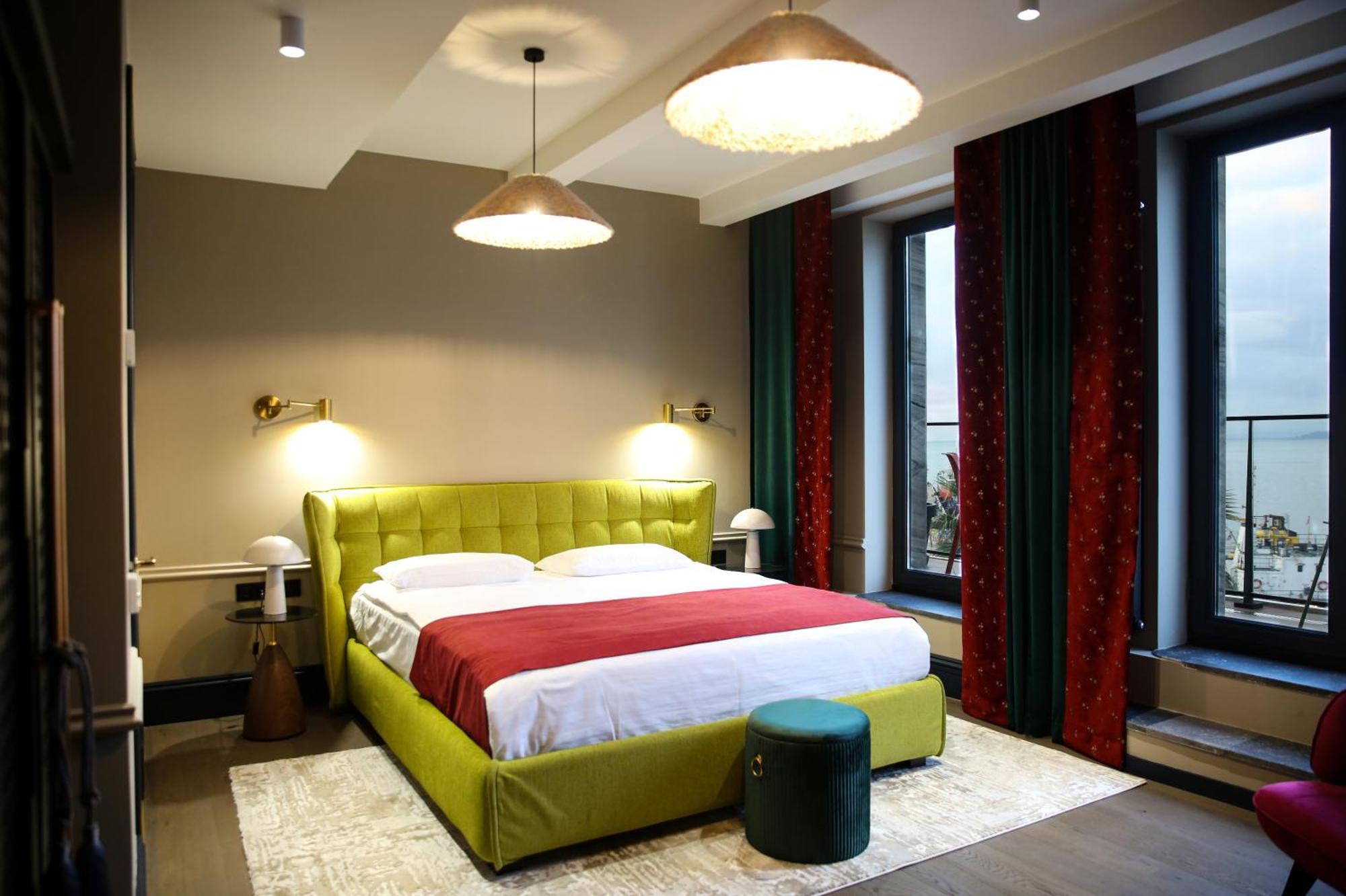 Hotel Retro Батумі Екстер'єр фото