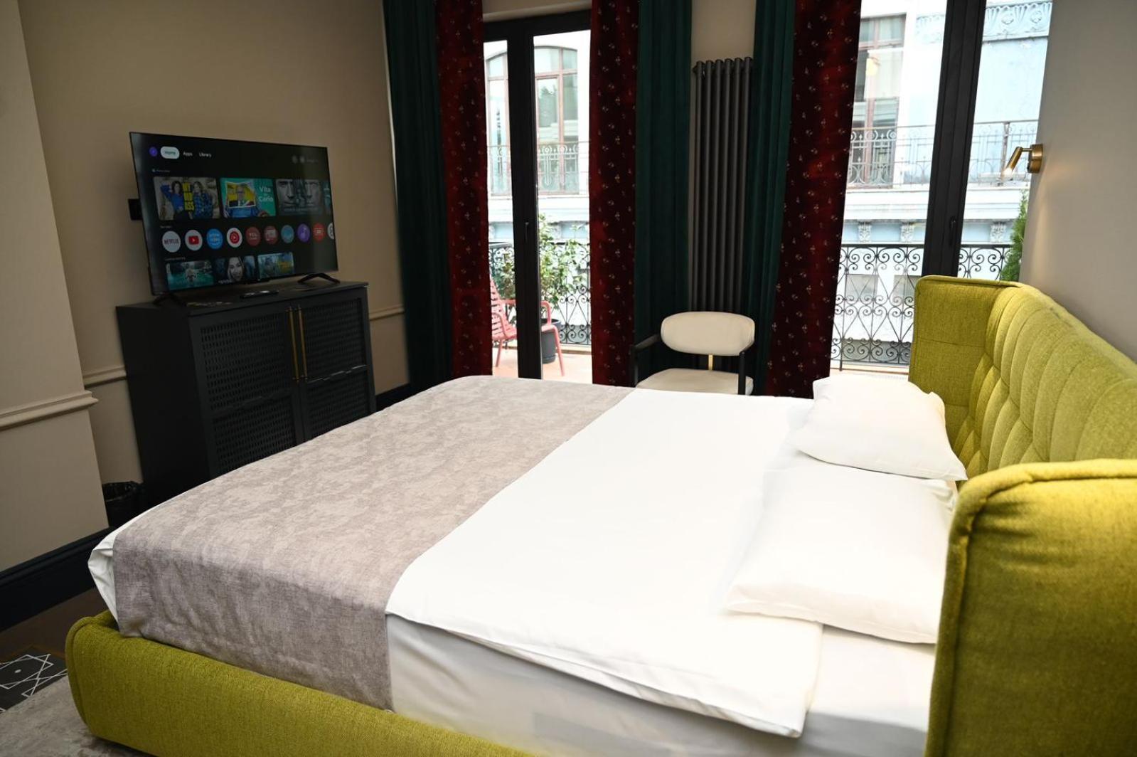 Hotel Retro Батумі Екстер'єр фото