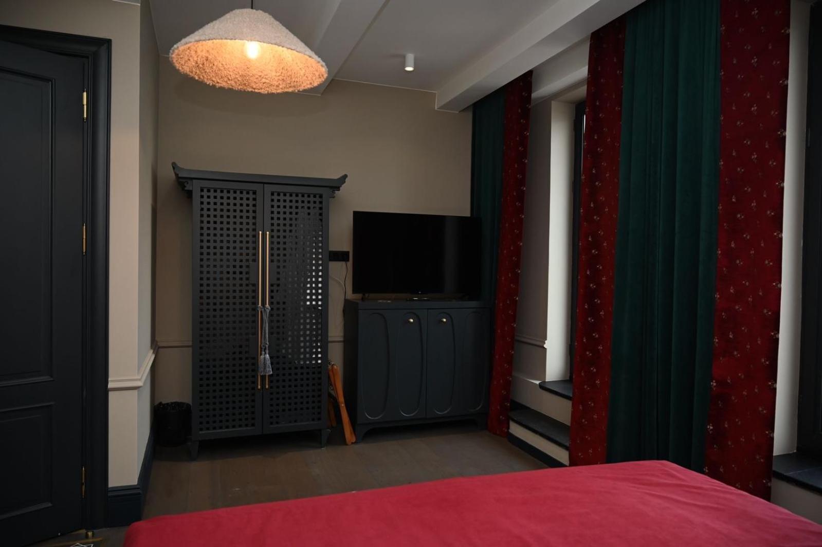 Hotel Retro Батумі Екстер'єр фото